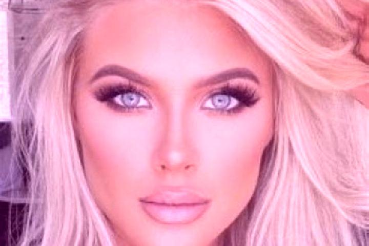 Ariana, 28, a platinum blonde brown-eyed ebony companion based in Ughelli. Offering CIM, 69, Striptease, A-Level. Available for incall and outcall, overnight...