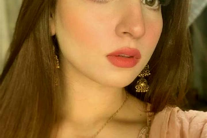 Ariana, 28 — Escort in Hukumati Azrah, Afghanistan