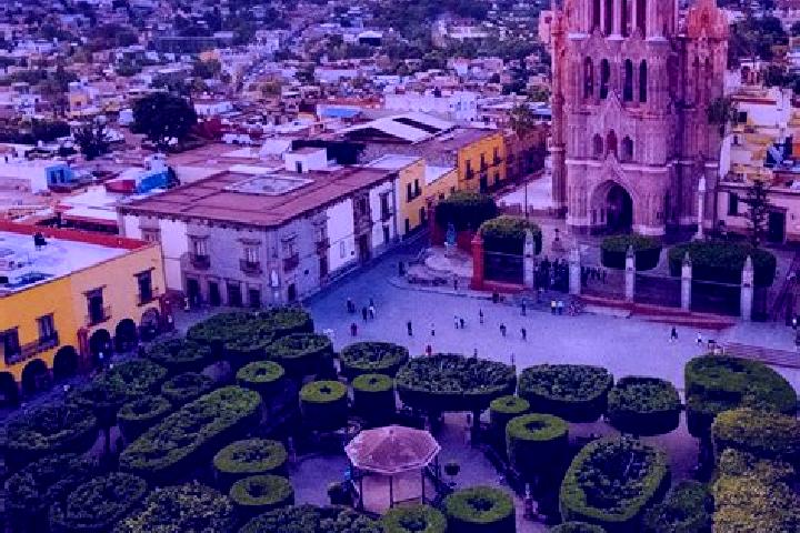 Ariana, 28 — Escort in Loma de San Miguel, Mexico