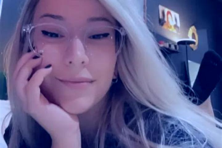 Ariana, 29, a blonde hazel-eyed caribbean companion based in Santo Antonio do Sudoeste. Offering Prostate Massage, Roleplay, Massage. Available for incall an...
