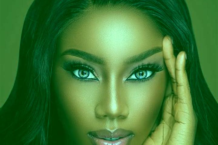 Ariana, 29, a dark blonde blue-eyed ebony companion based in Yamacoba. Offering A-Level, Duos, Girlfriend Experience, Domination. Available for incall and ou...