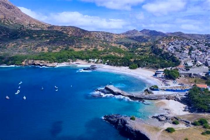 Ariana, 29 — Escort in Abafadouro, Cape Verde