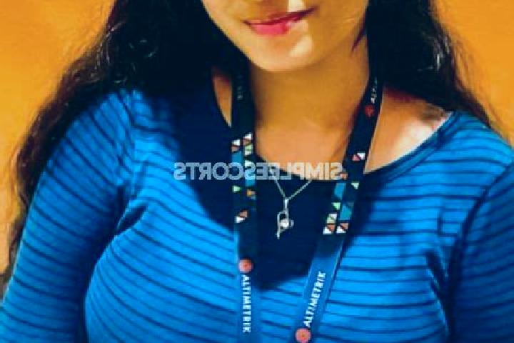 Ariana, 29 — Escort in Pollachi, India