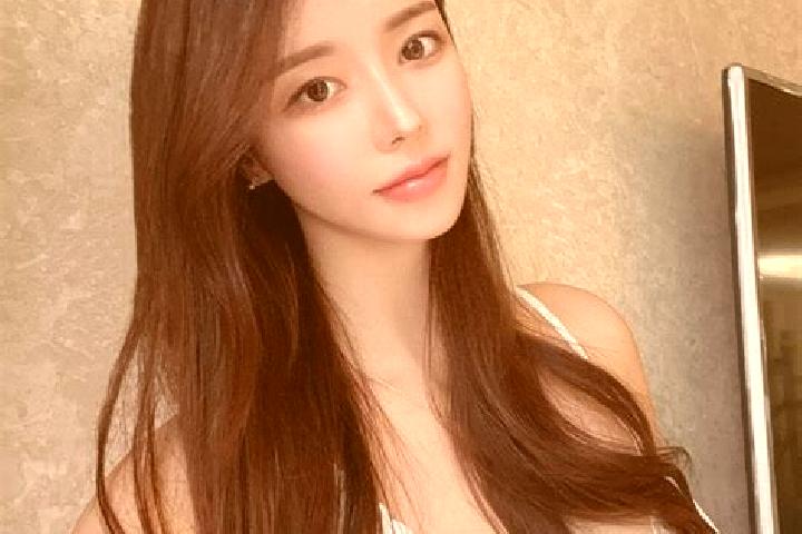 Ariana, 29 — Escort in Sandallar, Turkey