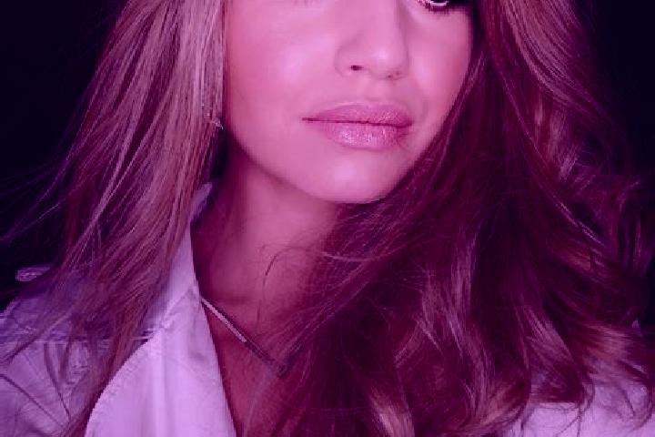 Ariana, 29 — Escort in Swinna, Poland