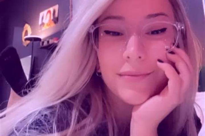 Ariana, 30, a blonde grey-eyed indian companion based in Puebla de Alfinden. Offering 69, OWO, Fetish, Duos. Available for incall and outcall, day and evenin...