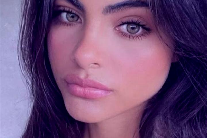 Ariana, 30, a brunette green-eyed slavic companion based in Yuhuangmiao. Offering Domination, Overnight, Tantra. Available for incall and outcall, overnight ...