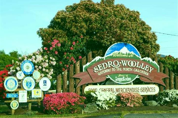 Ariana, 30, a chestnut blue-eyed caucasian companion based in Sedro-Woolley. Offering Travel Companion, Overnight, Erotic Massage, Duos. Available for incall...