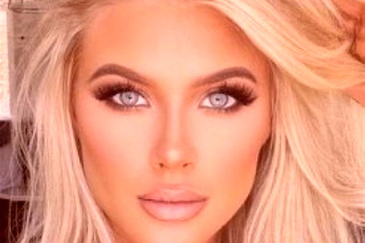 Ariana, 30, a platinum blonde amber-eyed latina companion based in Nowra Hill. Offering Duos, Dinner Date, Striptease, Domination, GFE. Available for incall ...