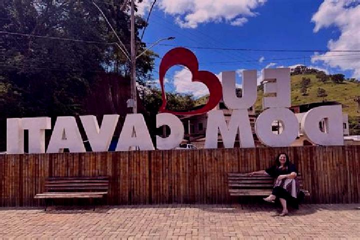 Ariana, 30 — Escort in Dom Cavati, Brazil