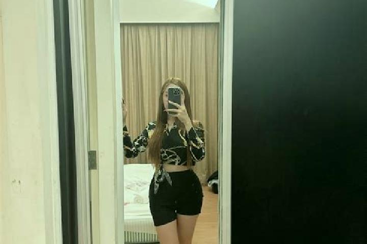 Ariana, 30 — Escort in Kopyl , Belarus