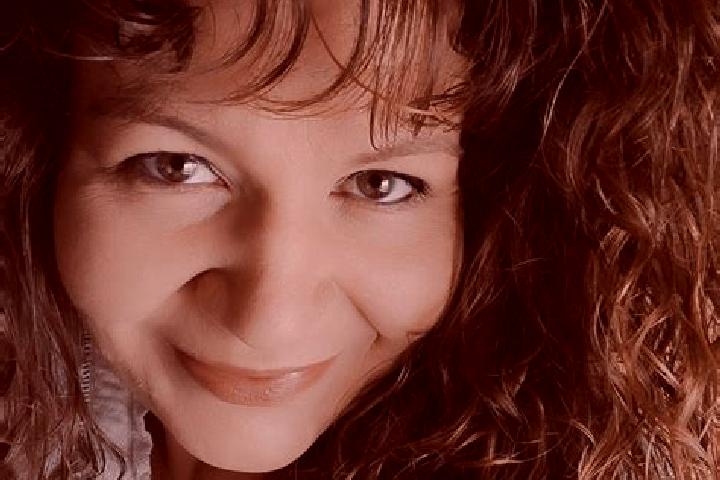 Ariana, 30 — Escort in Riederich, Germany
