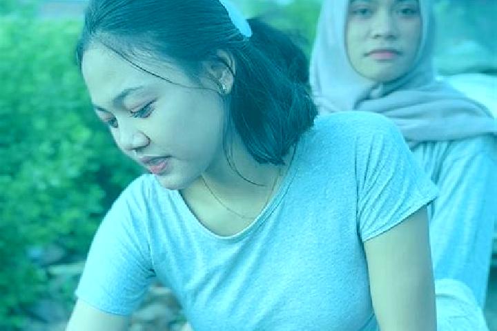 Ariana, 30 — Escort in Sakra, Indonesia
