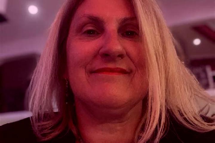 Ariana, 30 — Escort in Vrigne-aux-Bois, France