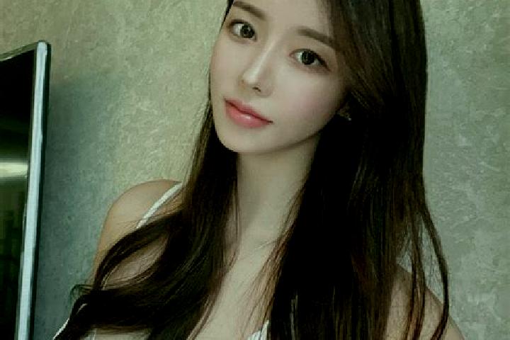 Ariana, 30 — Escort in Yangmen, China