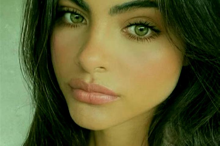 Ariana, 31, a chestnut green-eyed indian companion based in Coloncito. Offering Domination, Tantra, 69, Girlfriend Experience. Available for incall and outca...