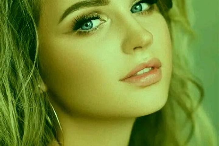 Ariana, 31, a dark blonde blue-eyed slavic companion based in Embid. Offering Couples, Fetish, GFE, BDSM. Available for incall and outcall, overnight booking...