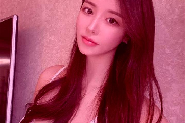 Ariana, 31 — Escort in Beila, China