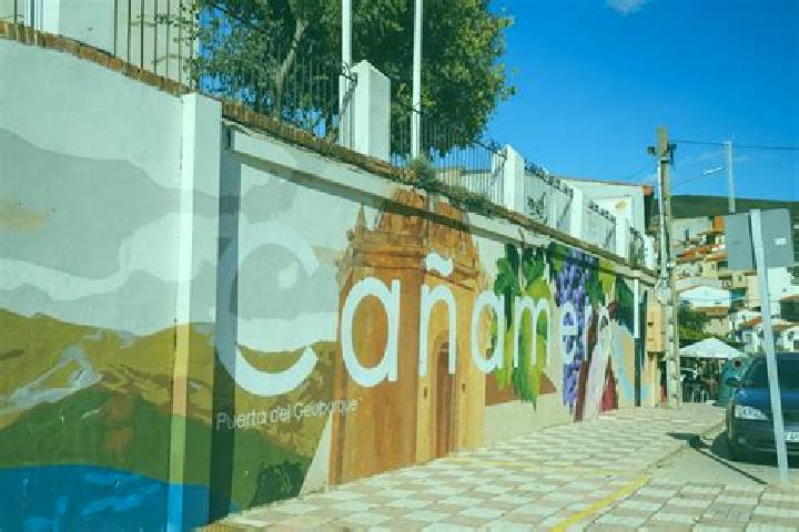 Ariana, 31 — Escort in Canamero, Spain