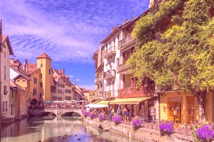 Ariana, 31 — Escort in Chevrieres, France