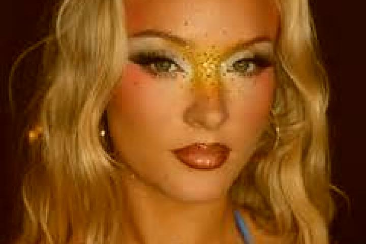 Ariana, 31 — Escort in Karsin, Poland