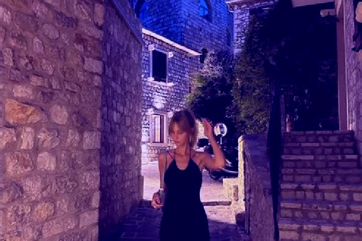 Ariana, 31 — Escort in Kuta, Montenegro