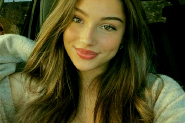 Ariana, 32, a brunette hazel-eyed latina companion based in Colonia la Laborcilla. Offering OWO, Overnight, Duos, Roleplay. Available for incall and outcall,...