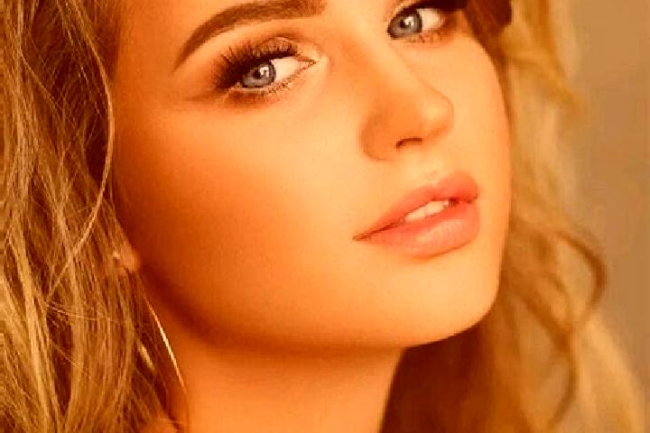Ariana, 32, a dark blonde blue-eyed asian companion based in Cordislandia. Offering Duos, Fetish, A-Level, Massage. Available for incall and outcall, overnig...