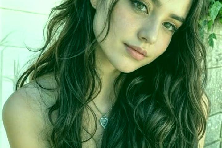 Ariana, 32, a red hazel-eyed middle eastern companion based in Pradoluengo. Offering Erotic Massage, Travel Companion, CIM. Available for incall and outcall,...