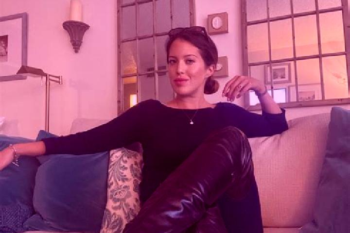 Ariana, 32 — Escort in Joseph City, United States