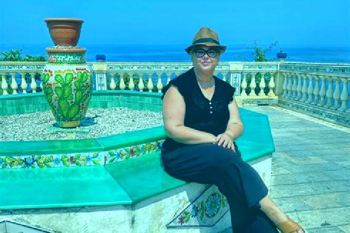 Ariana, 32 — Escort in Santo Stefano di Camastra, Italy