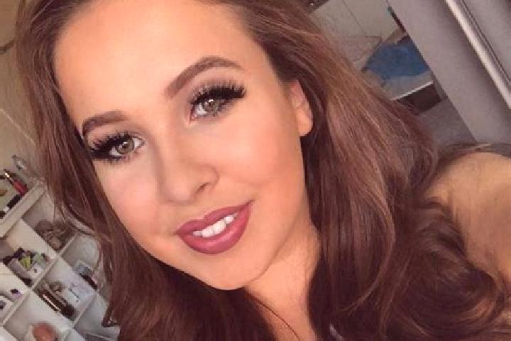 Ariana, 33, a auburn blue-eyed mixed companion based in Agustin de Iturbide. Offering Duos, Party Girl, A-Level, Prostate Massage, Fetish. Available for inca...