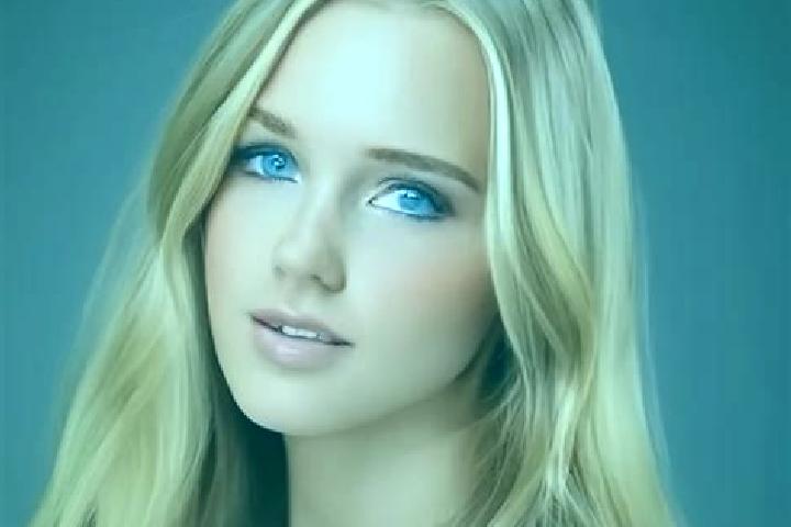 Ariana, 33, a blonde grey-eyed slavic companion based in Gaviao. Offering CIM, OWO, Deep French Kissing. Available for incall and outcall, overnight bookings...