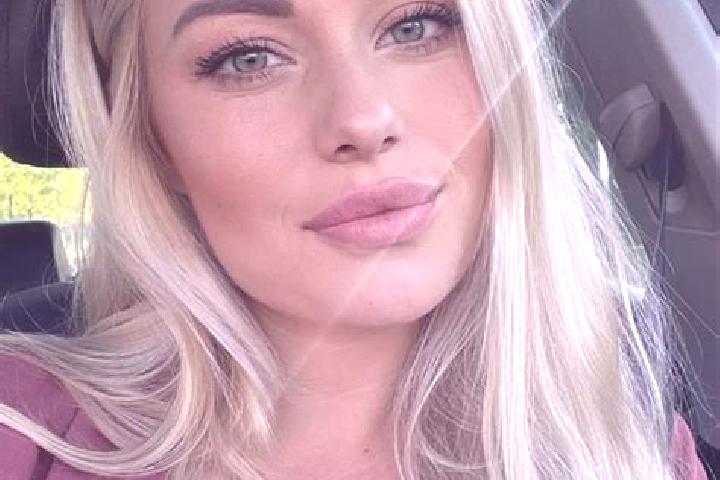 Ariana, 33, a blonde hazel-eyed indian companion based in Obo. Offering CIM, Party Girl, Prostate Massage, Couples. Available for incall and outcall, day and...