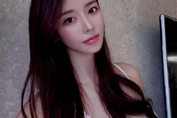 Ariana, 33 — Escort in Dongzhen, China