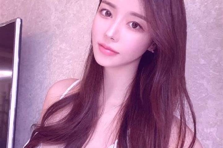 Ariana, 33 — Escort in Shibuzi, China