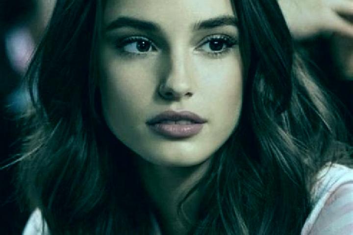 Ariana, 34, a brunette brown-eyed middle eastern companion based in Guangjin. Offering Striptease, A-Level, Dinner Date, Travel Companion. Available for inca...