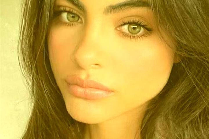 Ariana, 34, a dark blonde hazel-eyed middle eastern companion based in Bosbokrand. Offering Party Girl, A-Level, Travel Companion, Striptease, Couples. Avail...