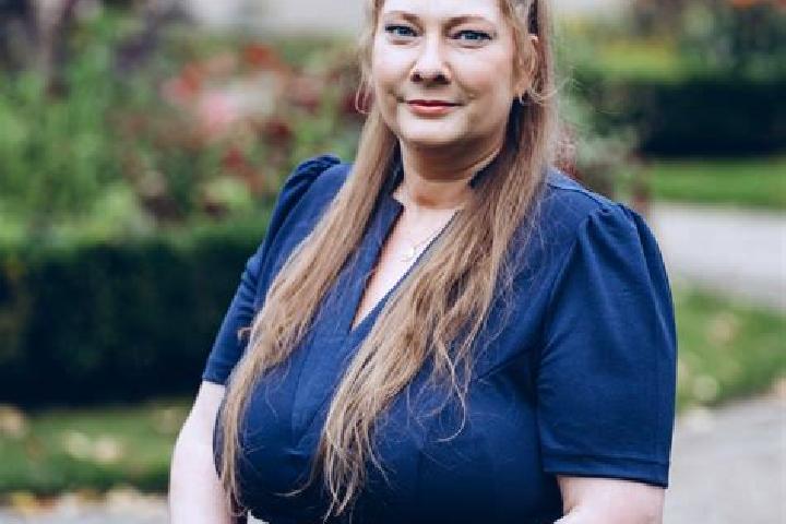 Ariana, 34 — Escort in Blumenholz, Germany