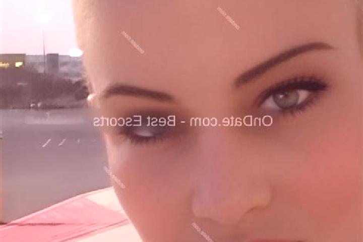 Ariana, 34 — Escort in Edwards, United States