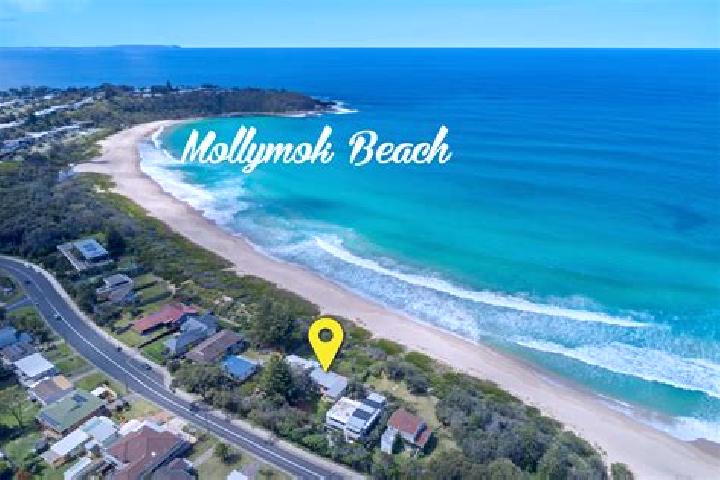 Ariana, 34 — Escort in Mollymook Beach, Australia