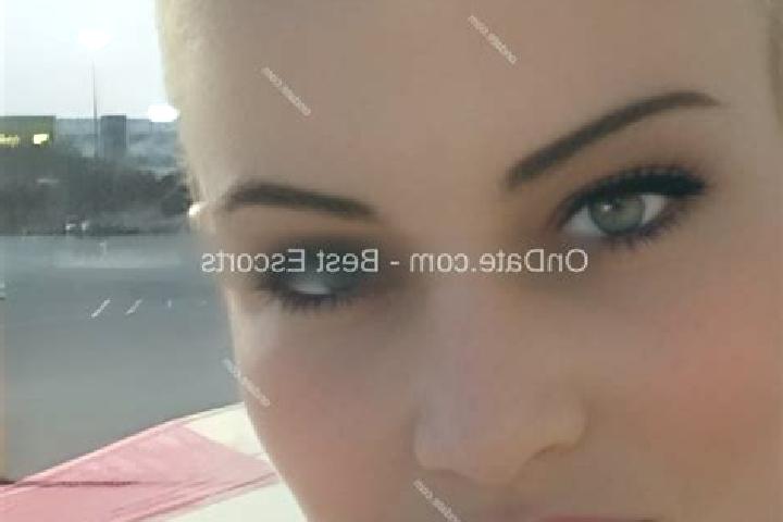 Ariana, 34 — Escort in Montz, United States