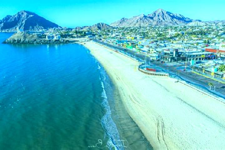 Ariana, 34 — Escort in San Felipe Santiago, Mexico