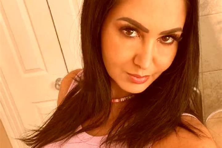 Ariana, 35, a black amber-eyed mixed companion based in Kington. Offering OWO, Striptease, Roleplay, Deep French Kissing. Available for incall and outcall, d...