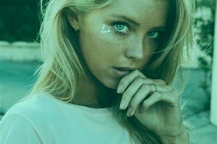 Ariana, 35, a blonde blue-eyed asian companion based in Aigialousa. Offering A-Level, Deep French Kissing, Couples. Available for incall and outcall, overnig...
