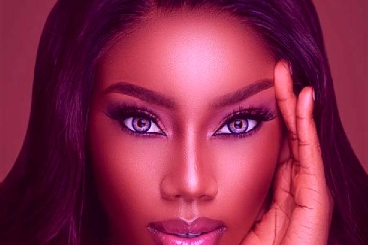 Ariana, 35, a chestnut blue-eyed ebony companion based in Baleng. Offering Prostate Massage, Tantra, CIM. Available for incall and outcall, day and evening d...
