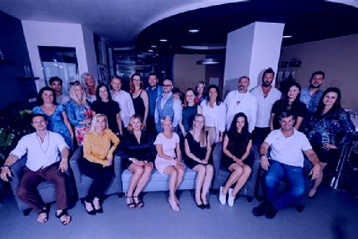 Ariana, 35 — Escort in Roztoky, Czech Republic