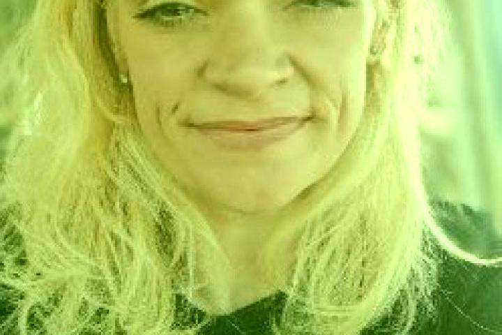 Ariana, 35 — Escort in Santan, United States