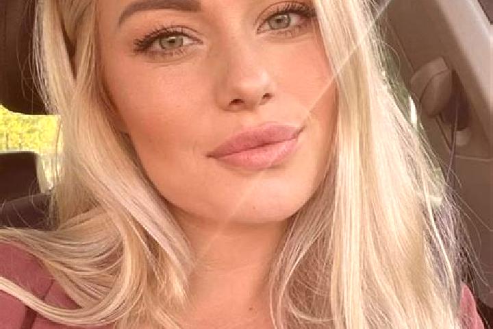 Ariana, 36, a blonde hazel-eyed caribbean companion based in Khertvisi. Offering Roleplay, Travel Companion, Girlfriend Experience. Available for incall and ...