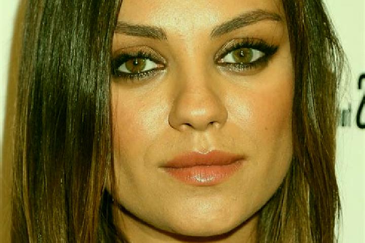 Ariana, 36, a brunette hazel-eyed ebony companion based in Wanxiu. Offering CIM, Party Girl, Travel Companion, BDSM. Available for incall and outcall, day an...